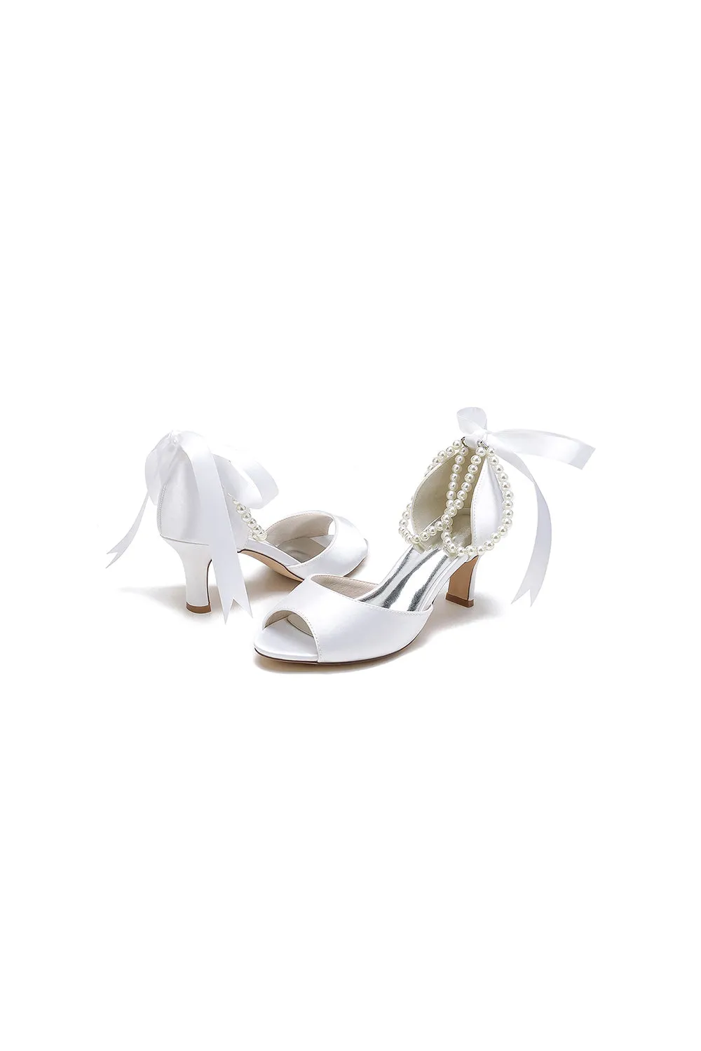 Chic White Satin Heels Featuring a Pearl-Embellished Bow