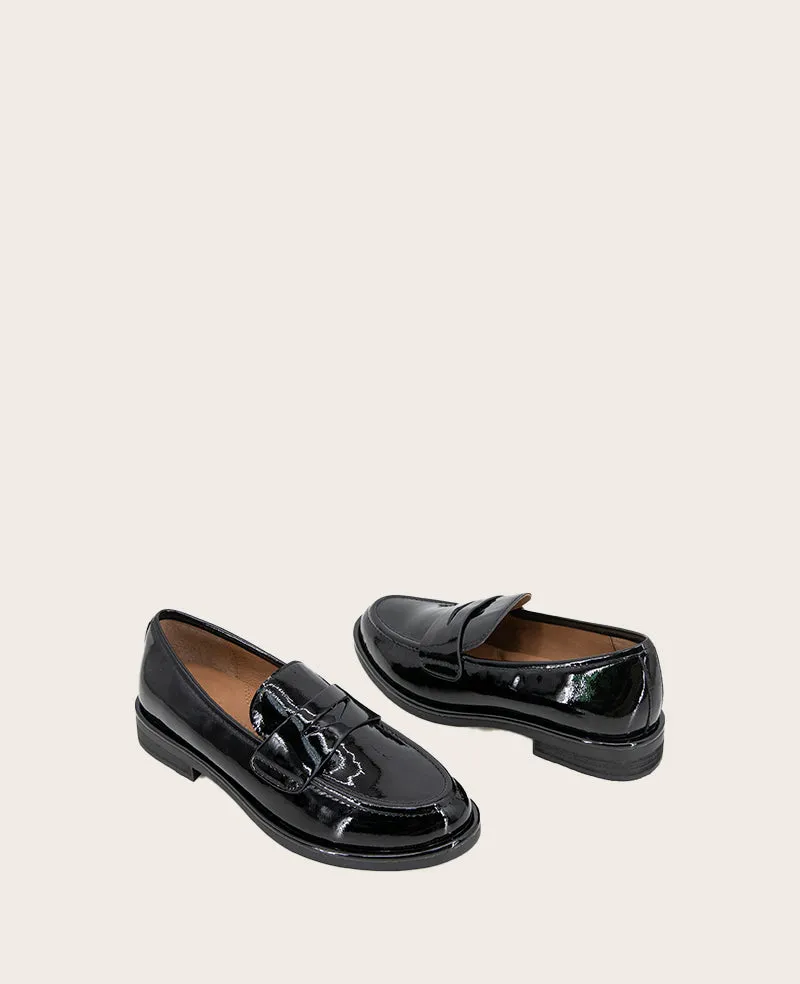 GENTLE SOULS - Cybil Patent Loafer