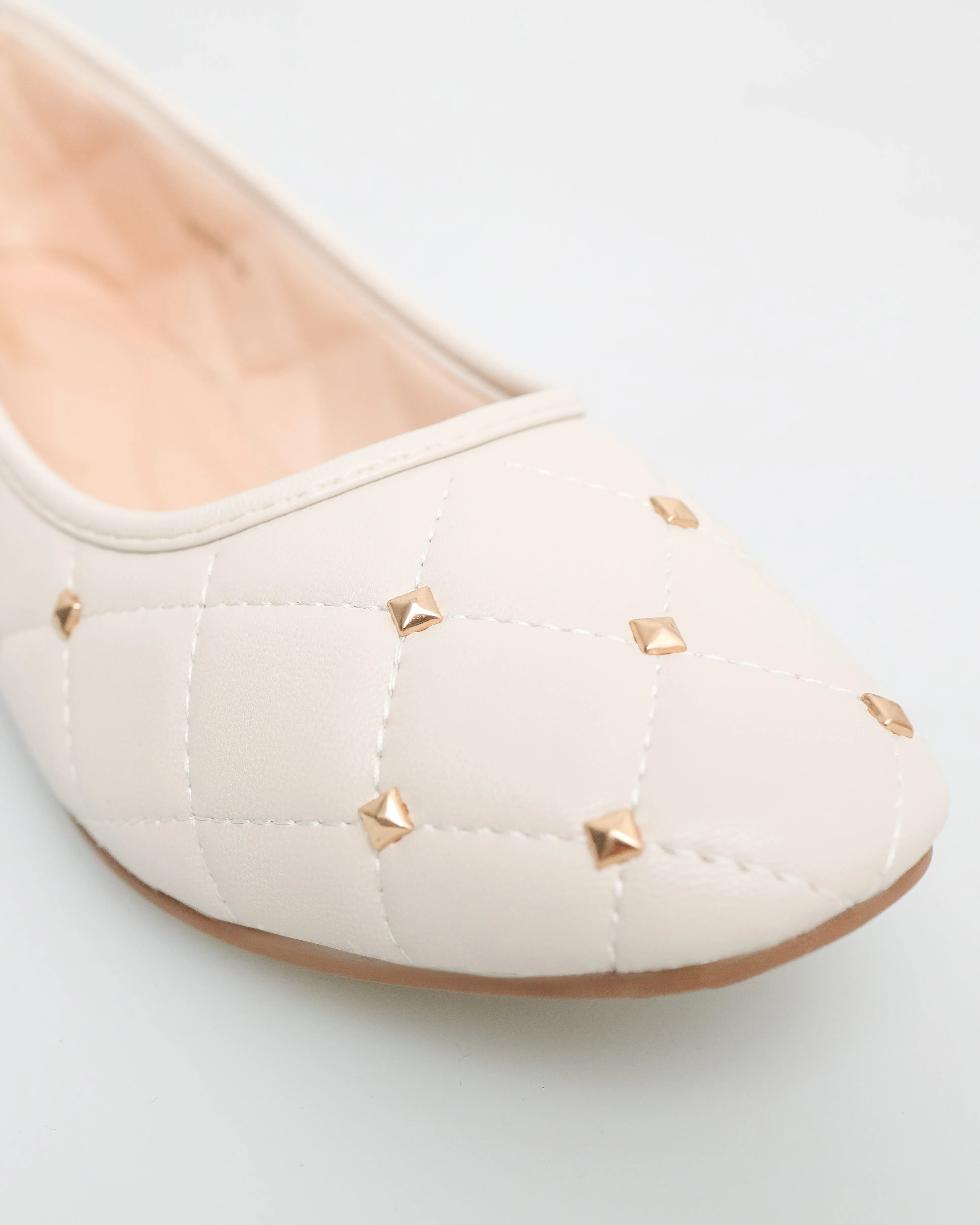 Tomaz NN336 Ladies Quilted Flats (Cream)