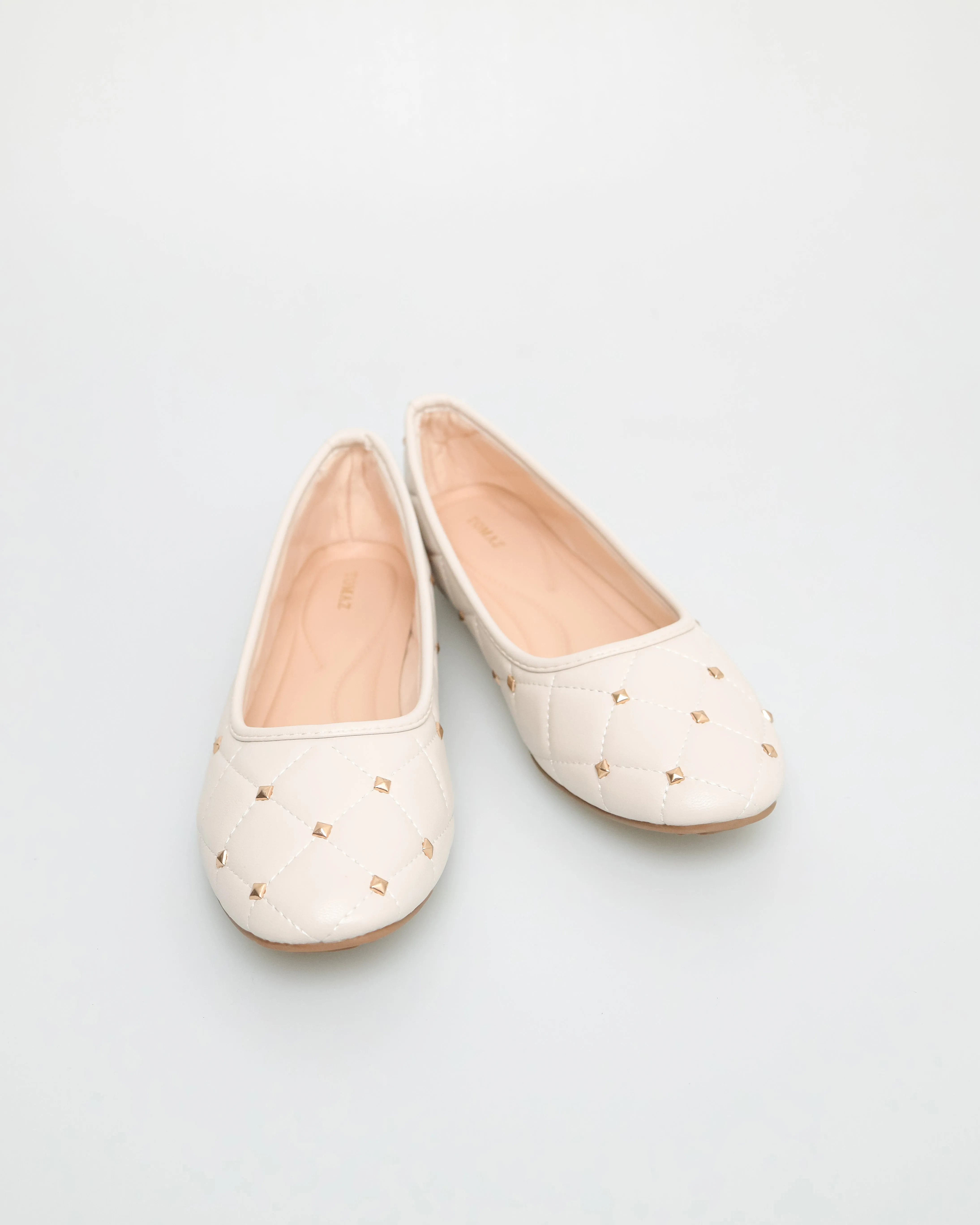 Tomaz NN336 Ladies Quilted Flats (Cream)